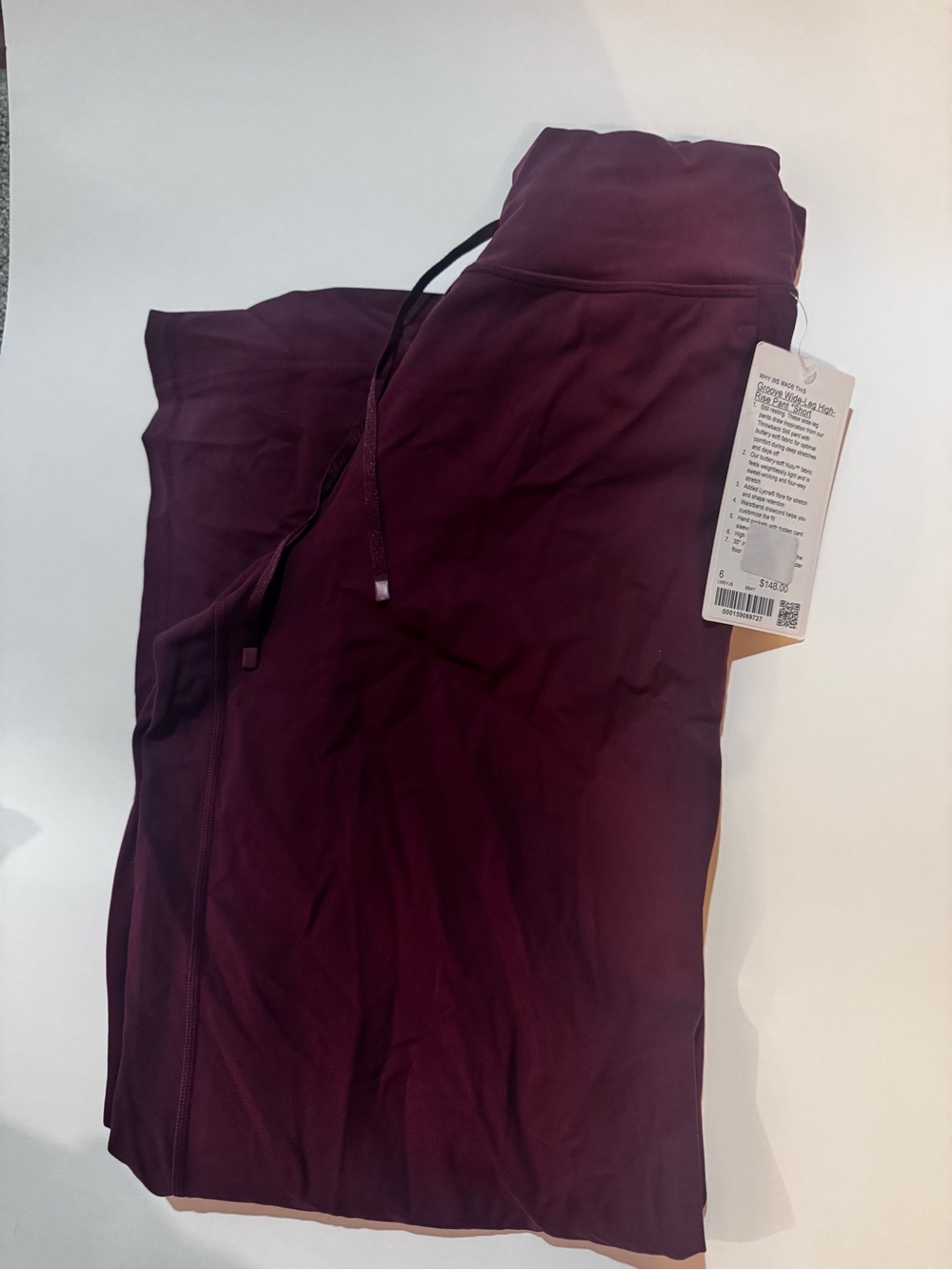 Lululemon Groove wide leg pant size 6 small SHORT burgandy bayNWT